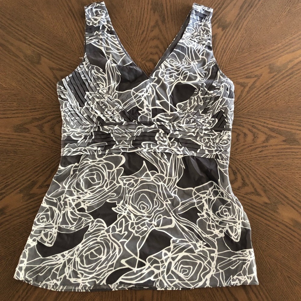 BANANA REPUBLIC Silk Blouse